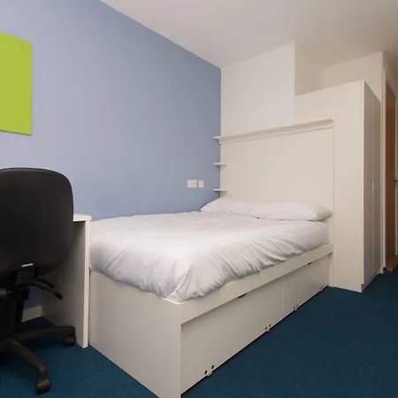 Daire Destiny Student - Shrubhill