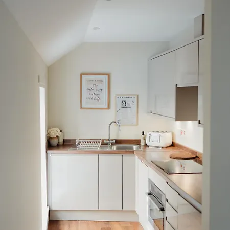 Charming Mews With Secure Parking Apartament Edynburg