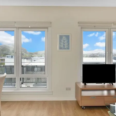 Hawkhill Lookout - Arthur's Seat View