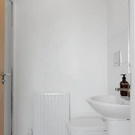 Hawkhill Lookout - Arthur's Seat View * Edinburgh