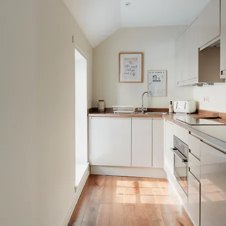 Charming Mews With Secure Parking * Edinburg