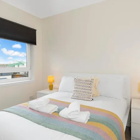 Hawkhill Lookout - Arthur's Seat View