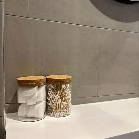 Stylish 1 Bed Centre * 爱丁堡