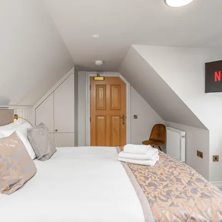 Prime Luxury 3 Bed Apartment