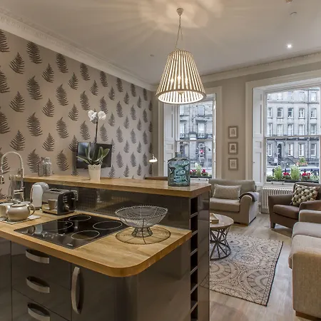 Haymarket Aparthotel 4*
