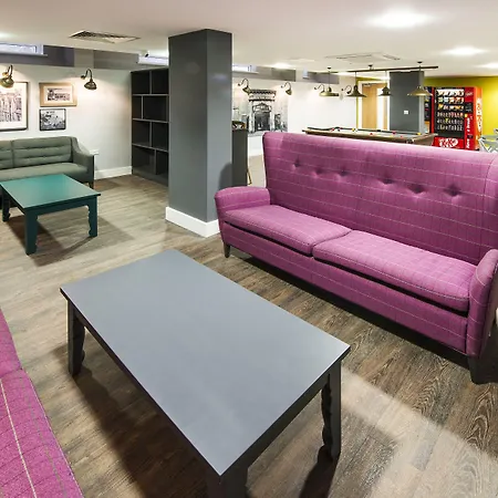 Destiny Student - Holyrood Apartment *