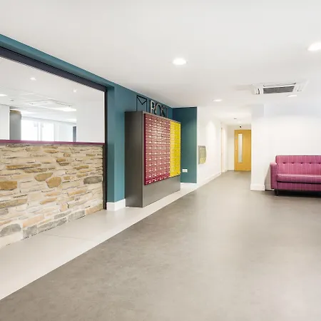 Destiny Student - Holyrood Apartment
