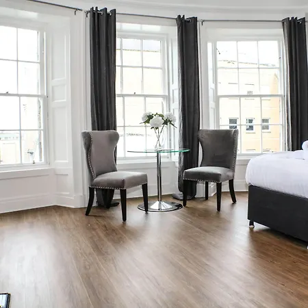 Castle Aparthotel Edinburgh