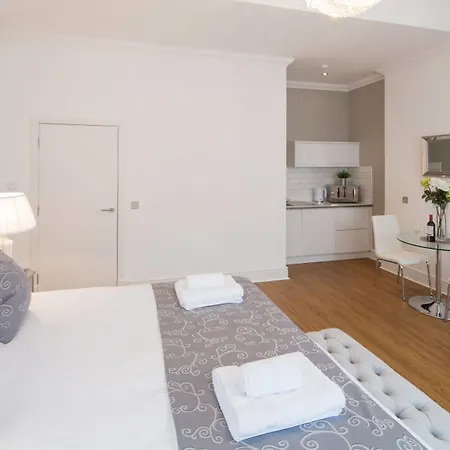 Castle Ξενοδοχείο με διαμερίσματα