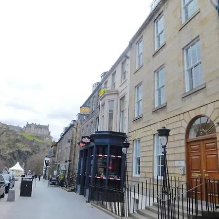 Castle Aparthotel Edinburgh