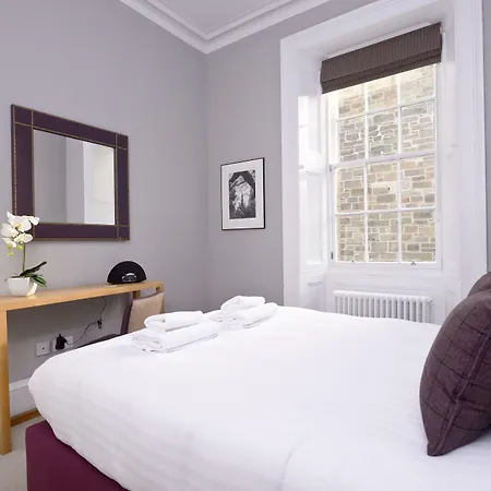 Destiny Scotland - Distillers House Apartment *