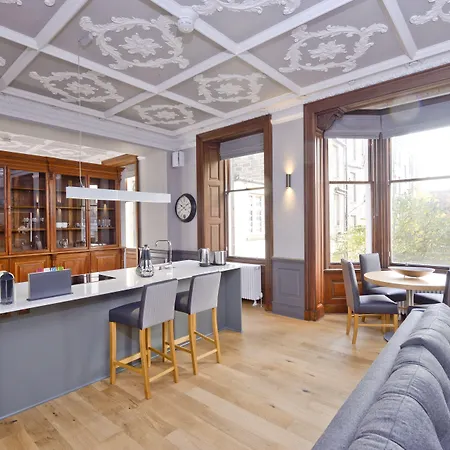 Apartman Destiny Scotland - Distillers House Edinburgh