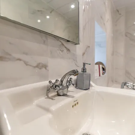 Konukevi The Gifford