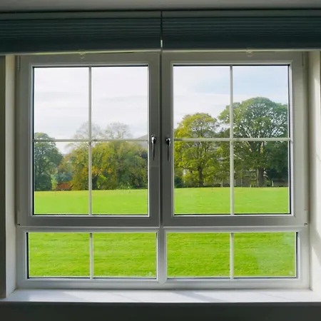 Rum i privatbostad En-suite Double Bedroom With Pentland Hill View Edinburg