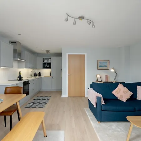 דירה Pass The Keys Spacious Bright Modern Flat *
