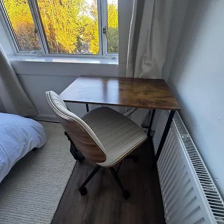 4br Near Airport & Centre Free Parking Apartament Edynburg