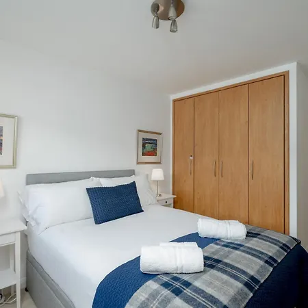 דירה Pass The Keys Spacious Bright Modern Flat