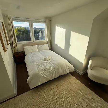 4br Near Airport & Centre Free Parking Apartament Edynburg