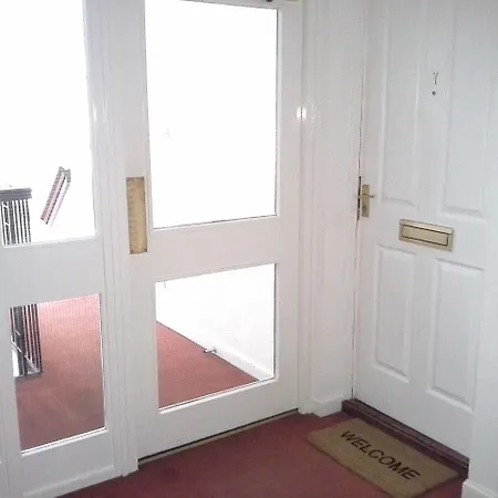 Modern Leith Apartment. Apartment Edinburgh