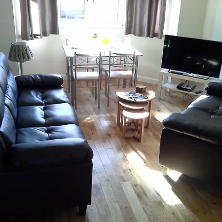 Modern Leith Apartment. אדינבורו