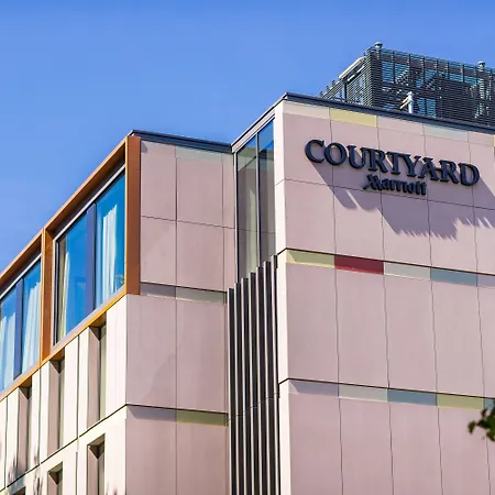 Courtyard By Marriott West 4*