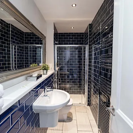 Konukevi Hanover 71 4*