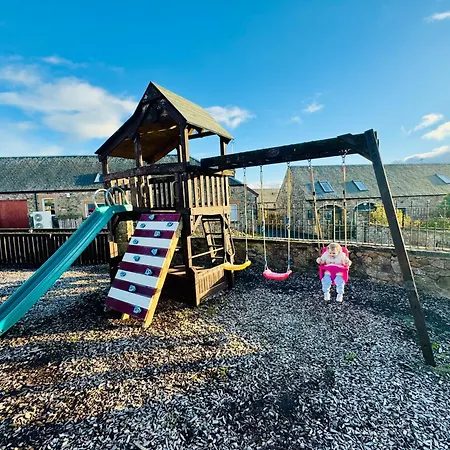 度假居 Sleeps 10 - Hot Tub - Pool Table - Play Park *