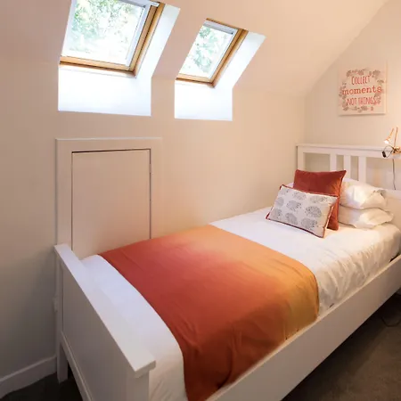 Justb Edinburgh Guest house