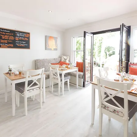 Justb Edinburgh Guest house