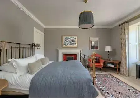 Dom wakacyjny Elegant Georgian Retreat With Views Of Arthurs Seat
