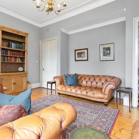 Apartament Charming *
