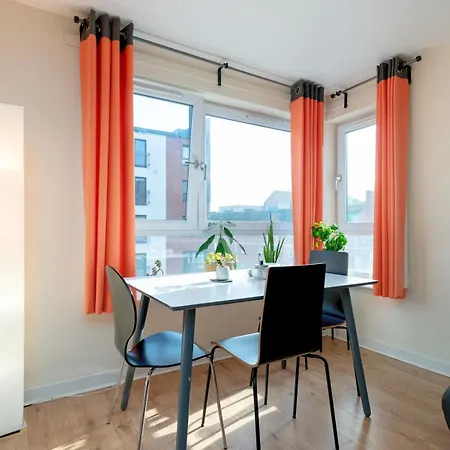 Modern 2-bdr Flat In - Pass The Keys * אדינבורו