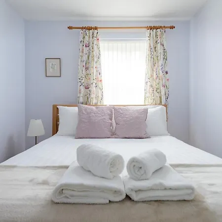 Lovely - Craighouse Gardens Apartment