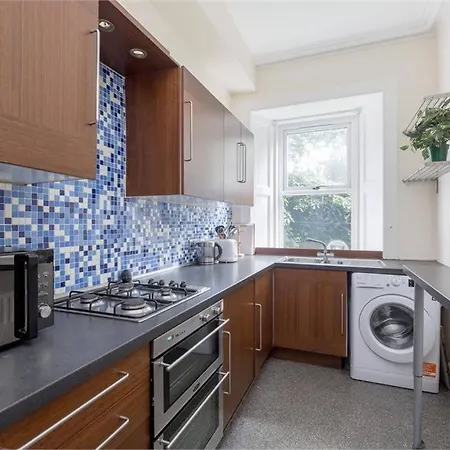 3 Bedrooms Flat In New Town , Lothian Road Edimburgo