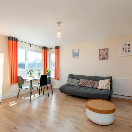 Appartement Modern 2-bdr Flat In - Pass The Keys