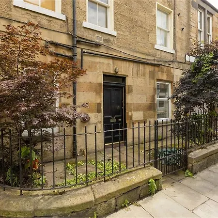 3 Bedrooms Flat In New Town , Lothian Road 爱丁堡