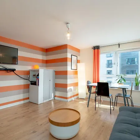 Modern 2-bdr Flat In - Pass The Keys Lägenhet *