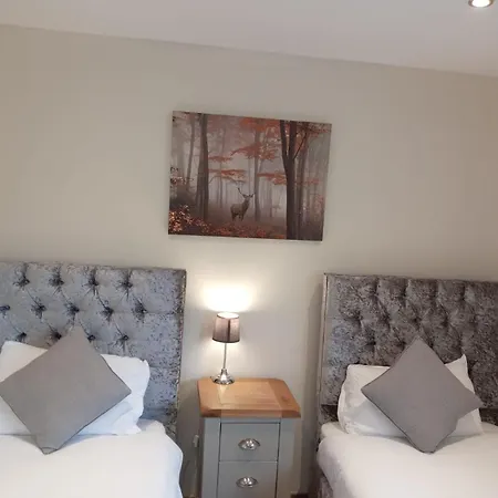 Luxurious Townhouse With Hot Tub Lägenhet *