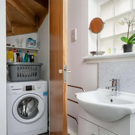 Unique 1 Bed House With Private Parking * Édimbourg