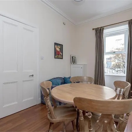 公寓 3 Bedrooms Flat In New Town , Lothian Road *