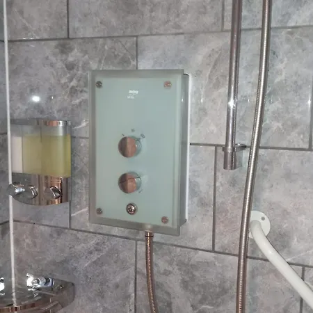 Luxurious Townhouse With Hot Tub Lägenhet