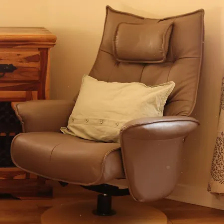 Three Bedrooms Flat In Old Town , Grassmarket Heart Of Flat Sleeps 6 , Eh1 58 Grassmarket,