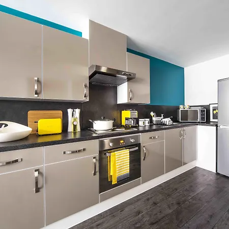 Hotel Canal Point Edinburgh