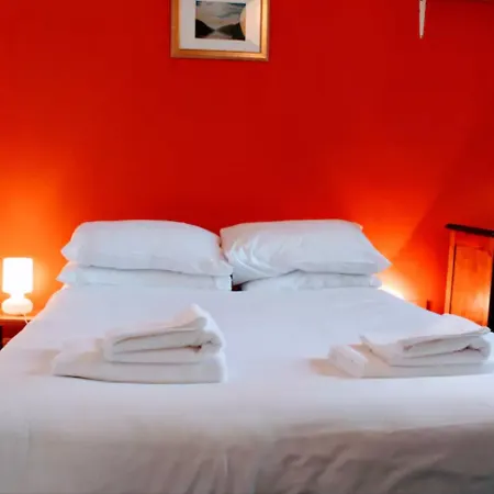 Traditional Oer The Meadows Apartamento *