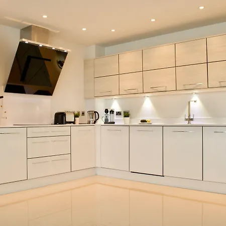 Apartmán Luxurious - Sleeps 6 *