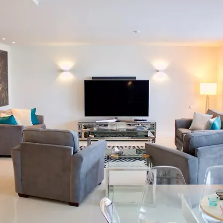 Luxurious - Sleeps 6 Apartmán