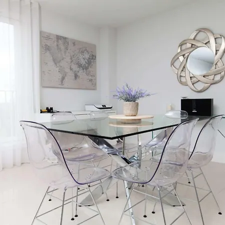 Luxurious - Sleeps 6 Apartmán