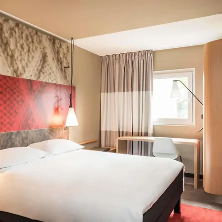 Ibis Centre Royal Mile - Hunter Square 3*
