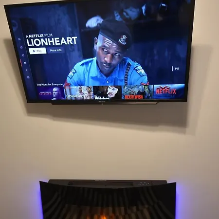 Slateford House Ground Floor Main Door アパート エディンバラ