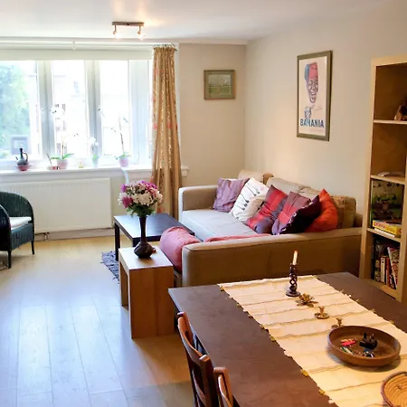 Lägenhet Bright Spacious 2 Bedroom In Stockbridge Edinburg